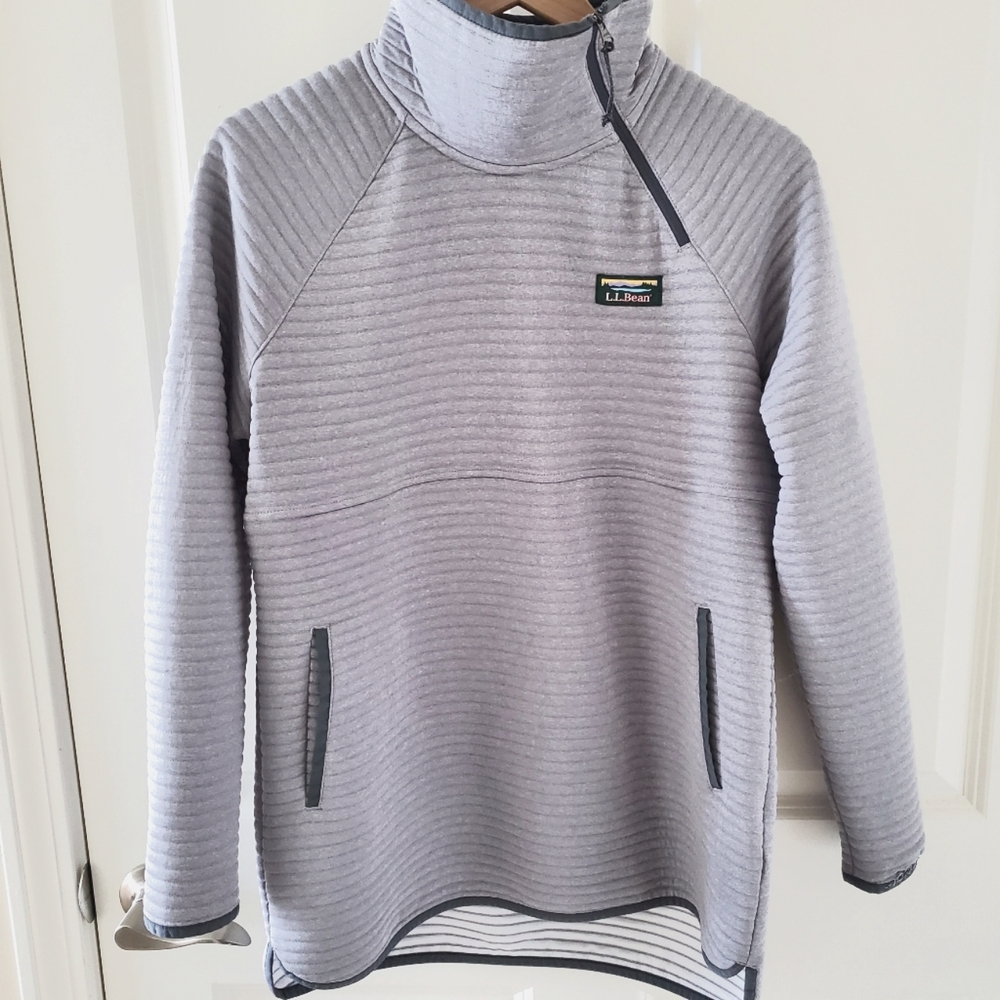 L.L. Bean Women's Light Gray Pullover Hoodie